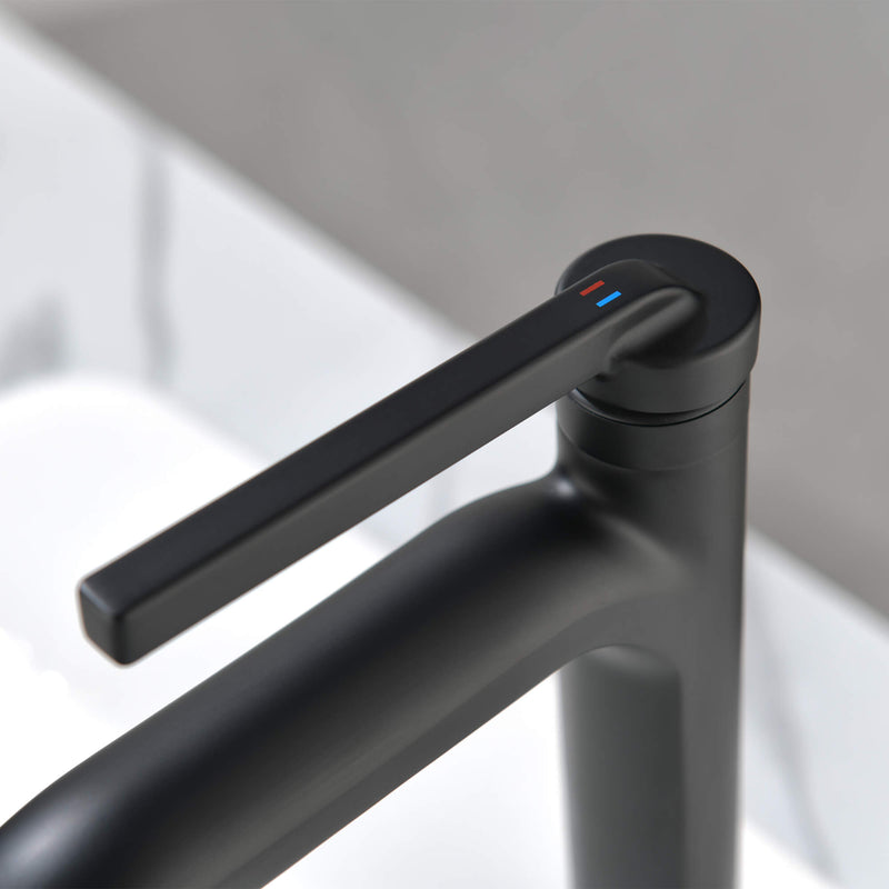 Single Handle Bathroom Faucet Modern Design Smooth Water Flow Easy Control